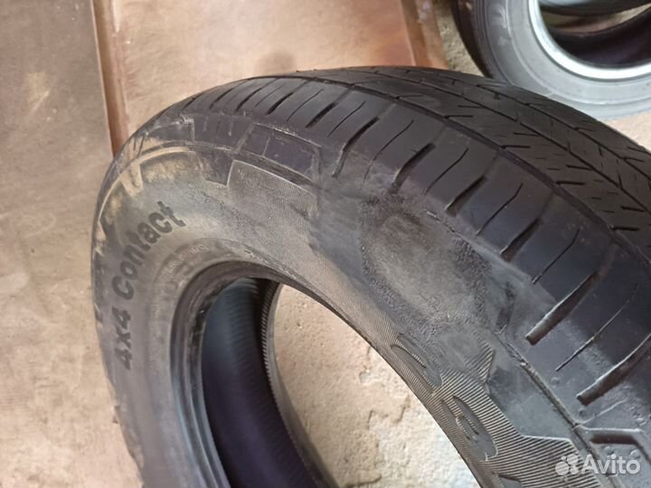 Continental Conti4x4Contact 235/70 R17 111H