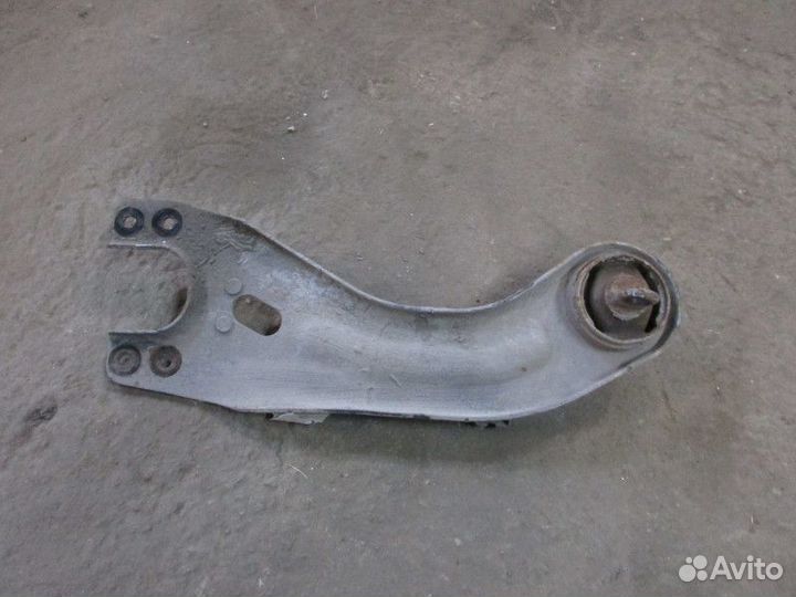 Рычаг задний продольный правый Kia Ceed 2012-2018