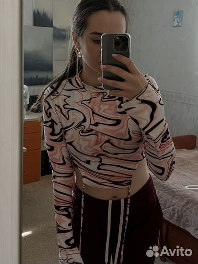 Топ с длинным рукавом