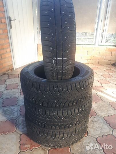 Bridgestone Ice Cruiser 7000S 185/60 R15