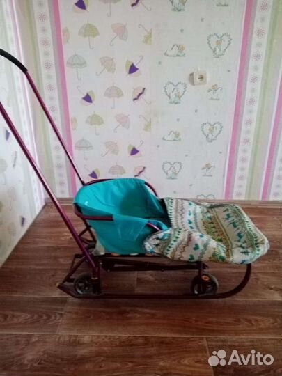 Детские санки с большими колесами