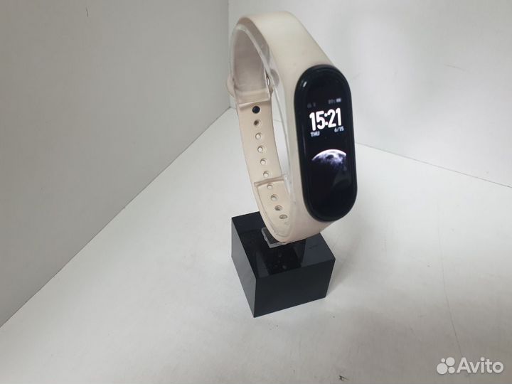 Фитнес-браслеты Xiaomi Mi Band 4