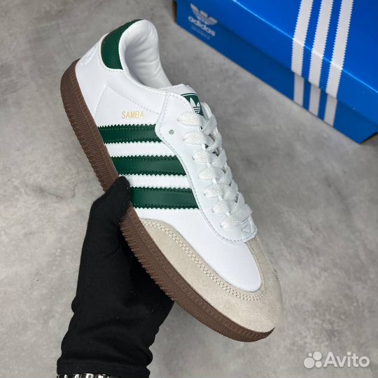 Кроссовки adidas Sambo