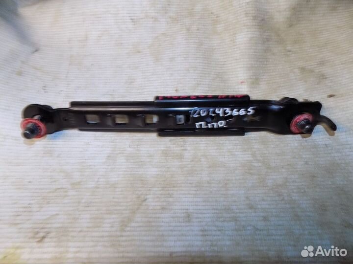 Механизм регулировки ремня безопасности i40 2011