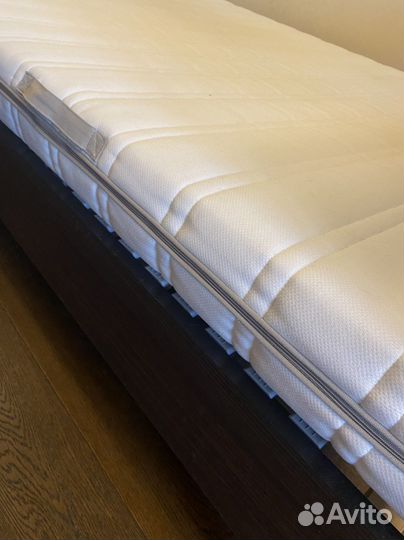 Кровать IKEA