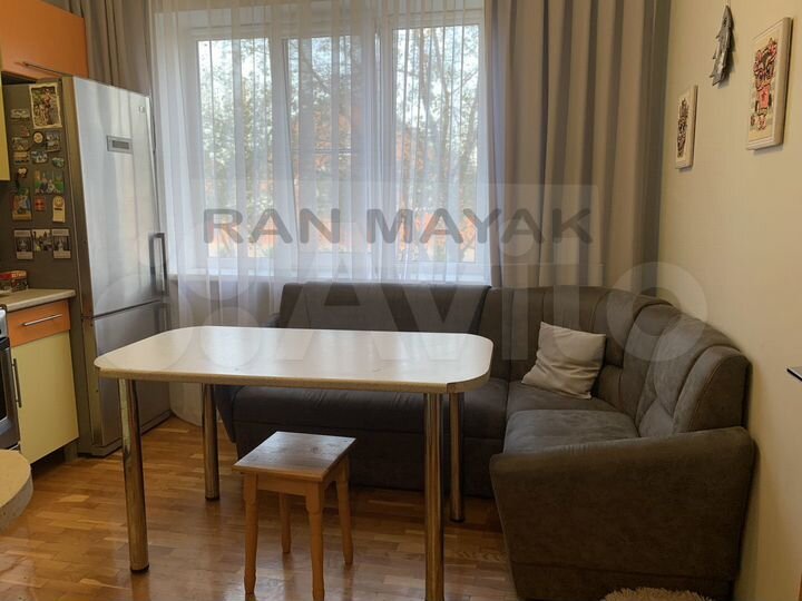 3-к. квартира, 94 м², 1/2 эт.