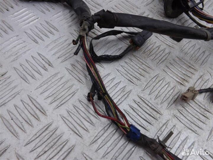 Проводка двери пер.лев Nissan Almera Classic B10