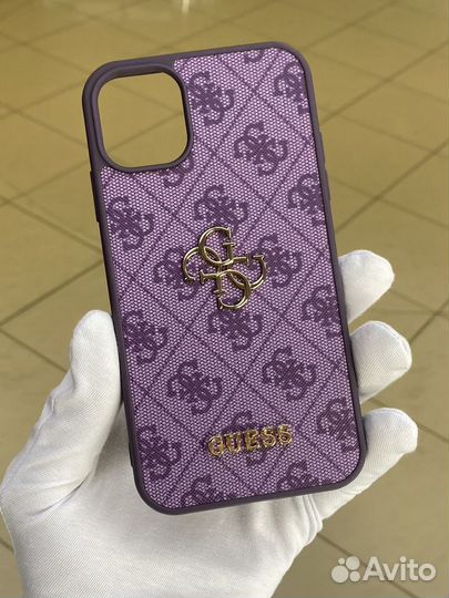 Чехол на iPhone 11 guess