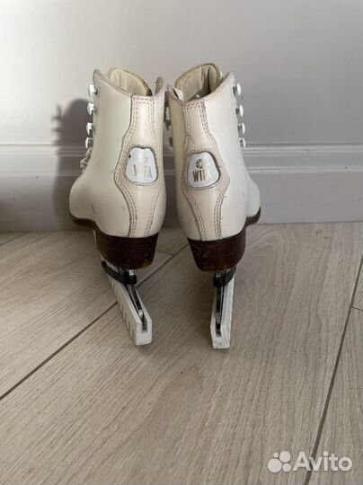 Коньки для фигурного катания wifa