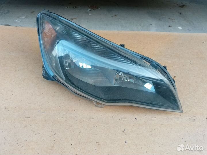 Фара правая на opel astra j Седан, 2014 год
