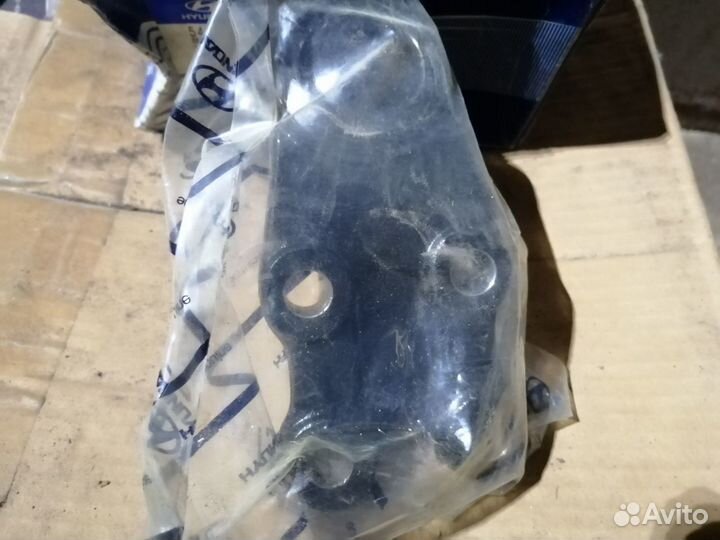 Шаровая опора нижняя Старекс до 2006 года Оригинал