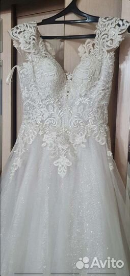 Свадебное платье 42 44 новое