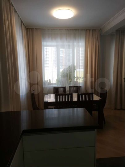 Коттедж 268,6 м² на участке 10 сот.