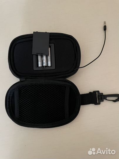 Чехол - колонка iLuv sports для телефона,мр3плеера