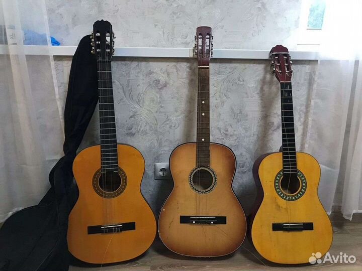 Гитара с чехлом