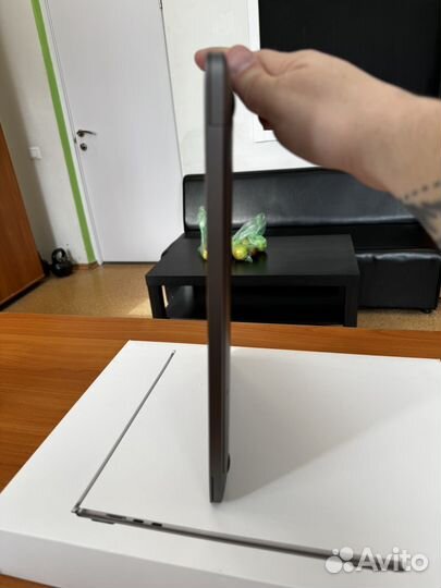 Macbook air 13 2020 i3