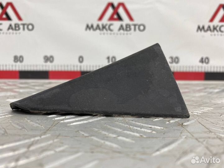 Б/У накладка двери уголок салона (обшивка салона)