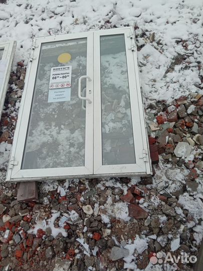Дверь пластиковая