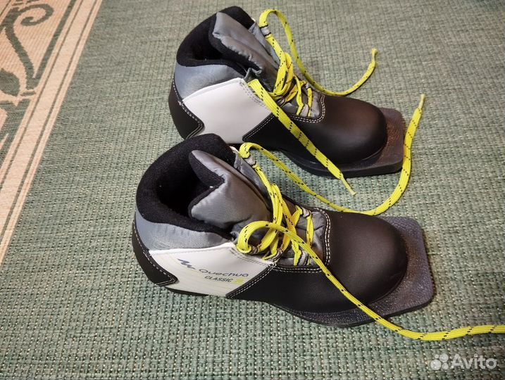 Ботинки лыжные Quechua 30 размер