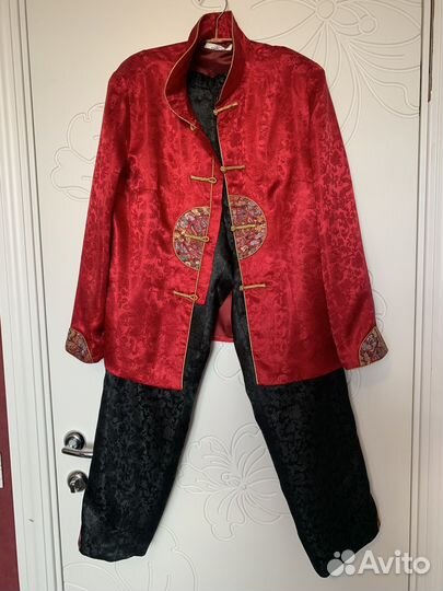 Китайский национальный костюм женский