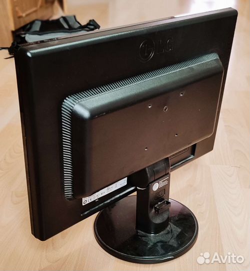 Монитор LG