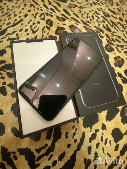 iPhone 8, 256 ГБ