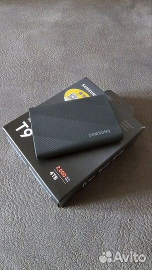 Внешний накопитель Samsung T9 SSD 4TB