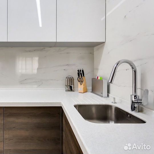 Кухня без ручек (цена за весь гарнитур) ксп:24807