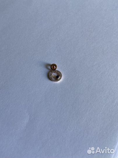 Золотой кулон