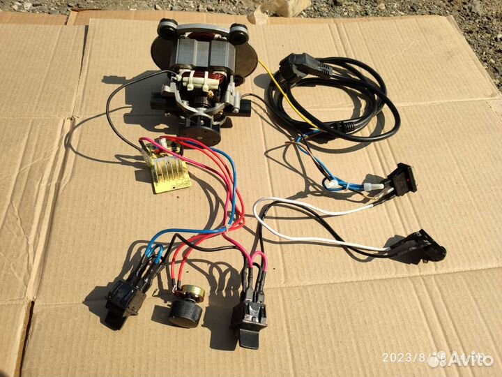 Высокооборотистый двигатель от соковыжималки