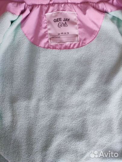 Ветровка для девочки