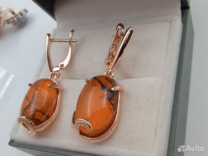 Серьги 4,5см позолоченые,под янтарь