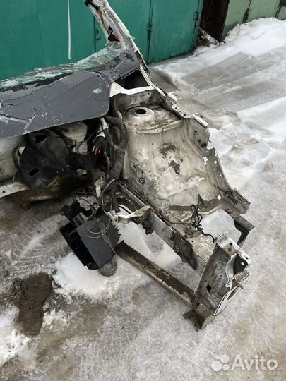 Четверть передняя левая Ситроен С4 b7