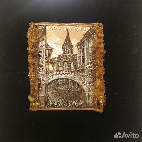 Магниты с Янтарем. Брелок Эйфелева башня