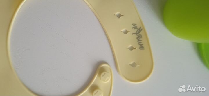 Нагрудник силиконовый детский