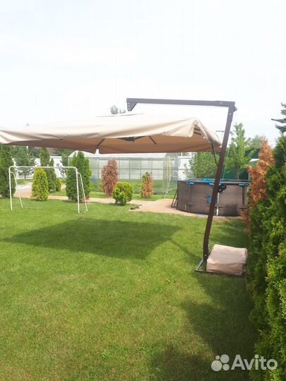 Зонт на боковой опоре 4х102