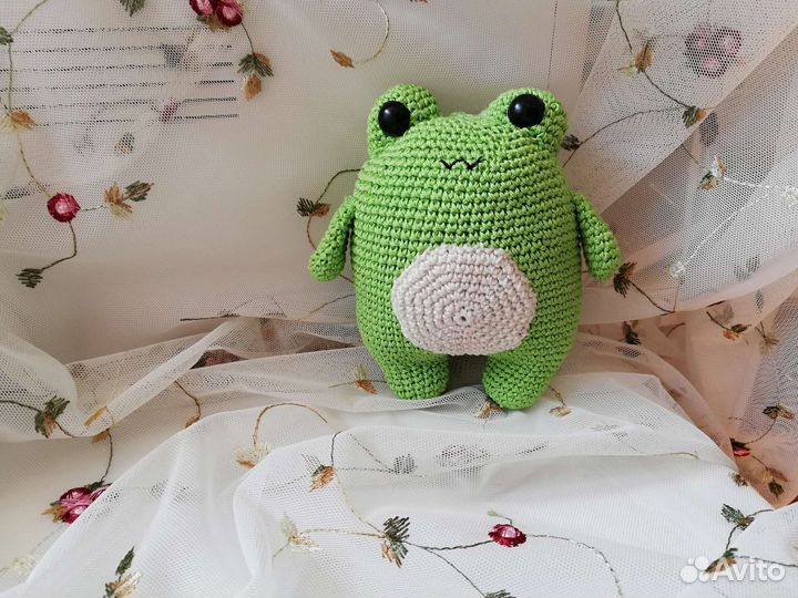 Лягушонок крючком