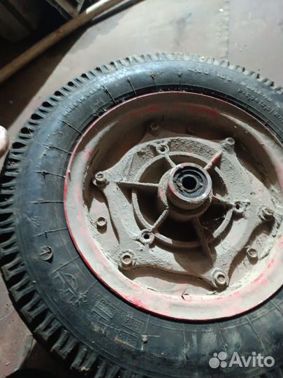 Колеса на муравей