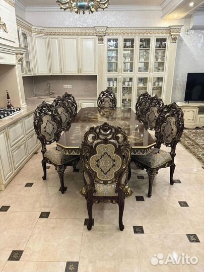 Стол в наличии.Оплата при получении