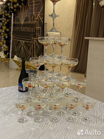 Пирамида из бокалов