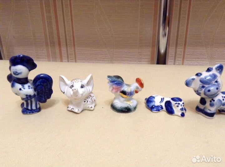 Статуэтки фарфоровые