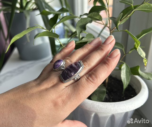 Серебряное кольцо с чароитом натуральный камень