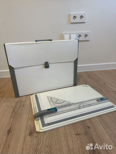 Чертежная доска