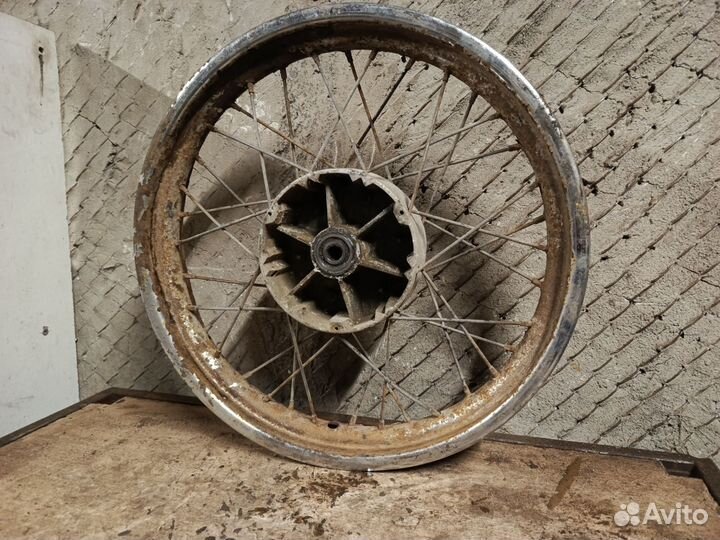 Колесо на мотоцикл восход 1 2