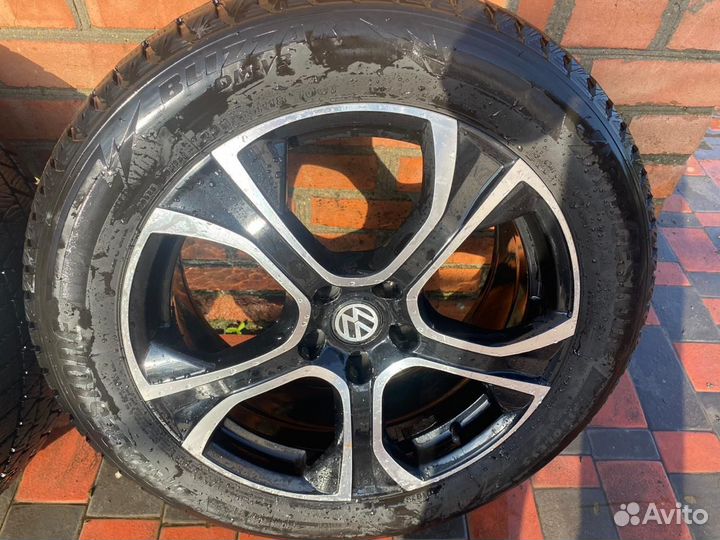 Bridgestone Blizzak DM-V3 235/55 R18 88V