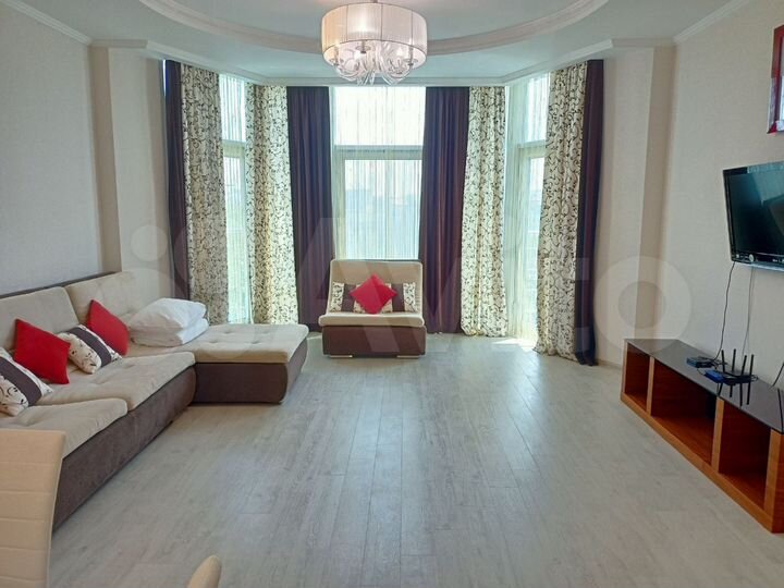 3-к. квартира, 115 м², 5/10 эт.
