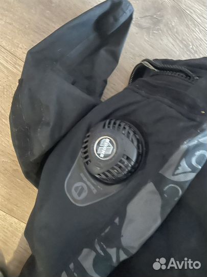 Сухой гидрокостюм Aqualung (whites) Fusion Tech