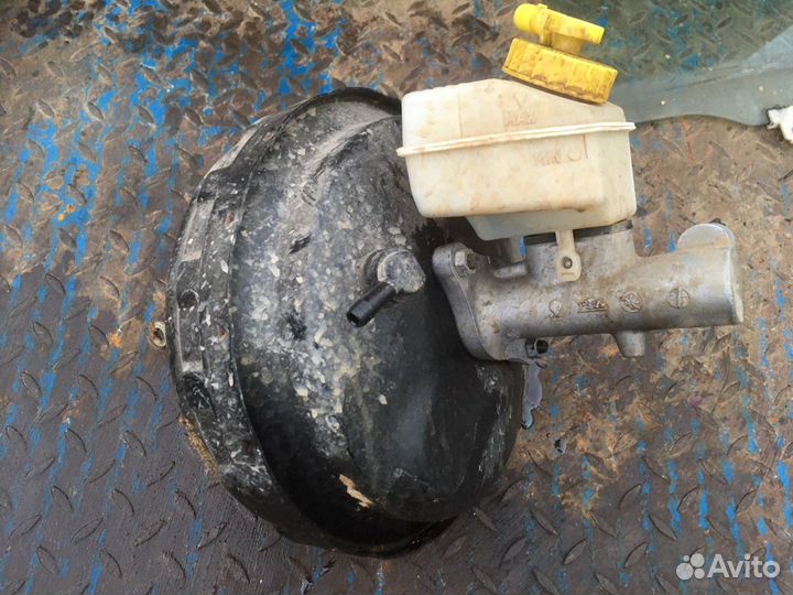 Тормозной вакуумный цилиндр. УАЗ Патриот