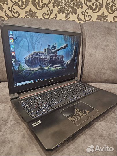 Ноутбук для игр i7 SSD+HDD 8gb GTX950 танки ультра