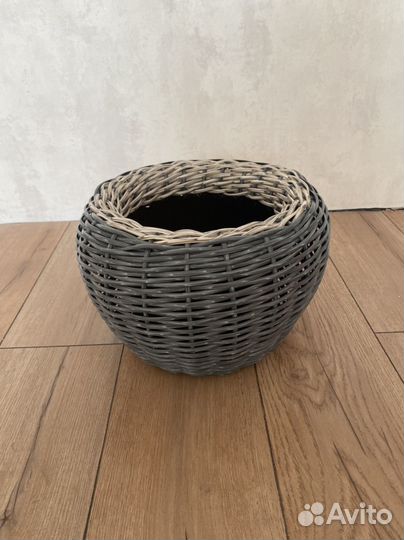 Кашпо для цветов